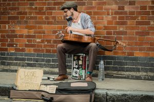 busker