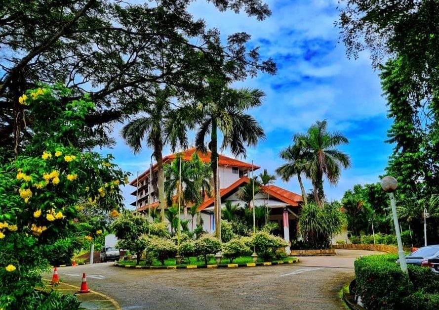 Happy Castle Pub & Karaoke 1 happy castle pub karaoke